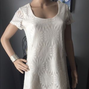 Cream Daisy design mini dress